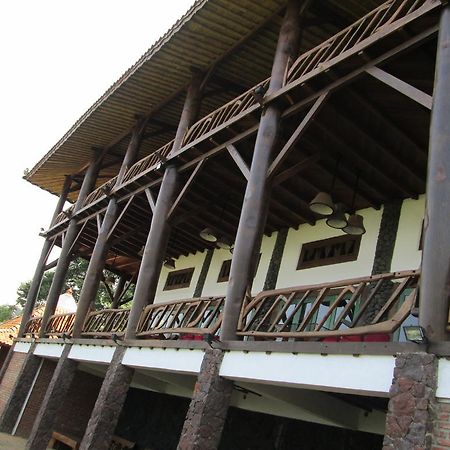 Dulang Resort & Resto Bandung Exterior photo